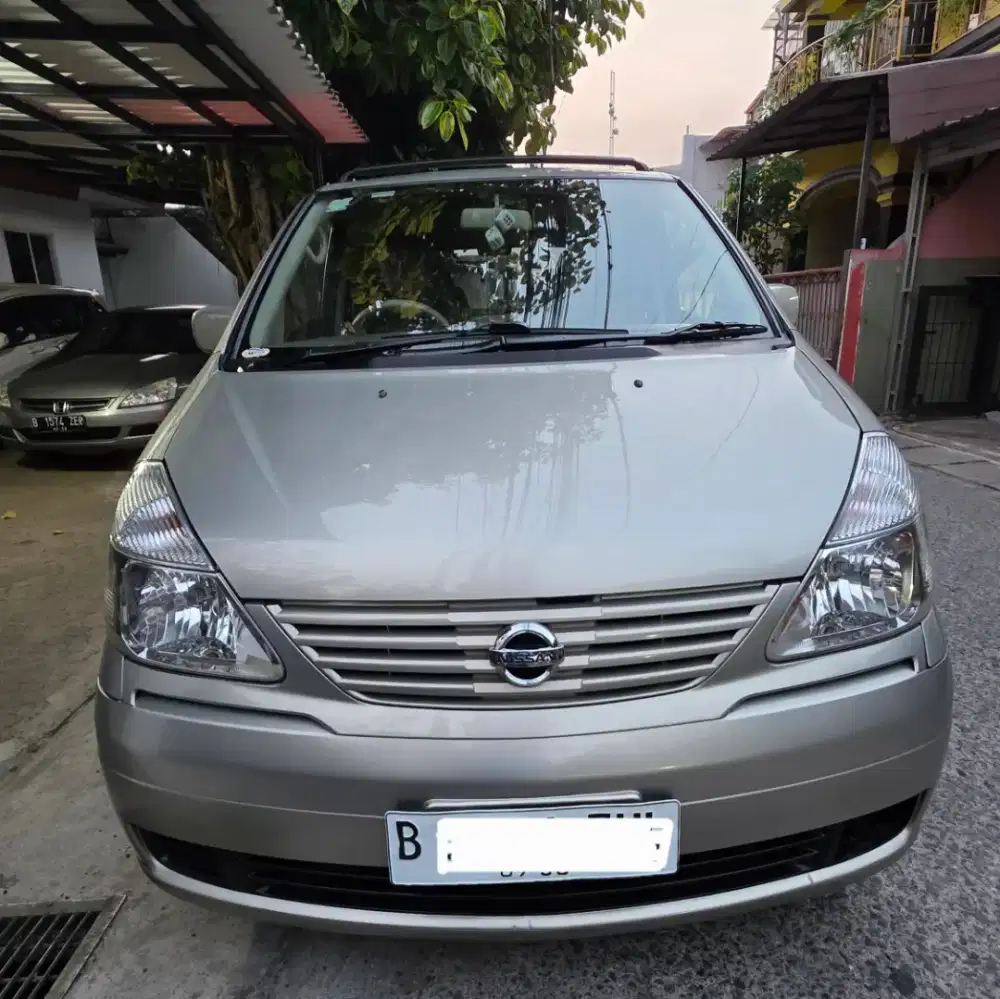 《KM 60 RB》Nissan Serena 2010 CT ANTIK