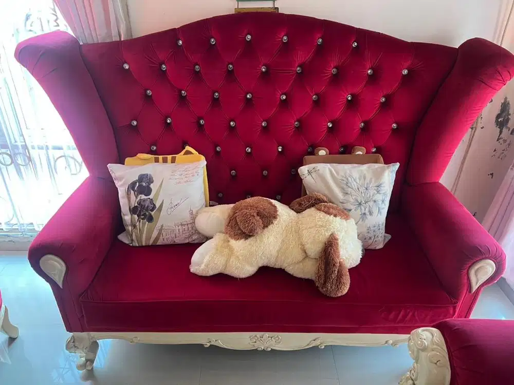 Dijual Sofa Cantik merah