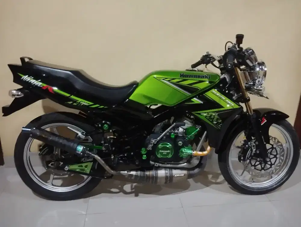 Kawasaki Ninja 150 R