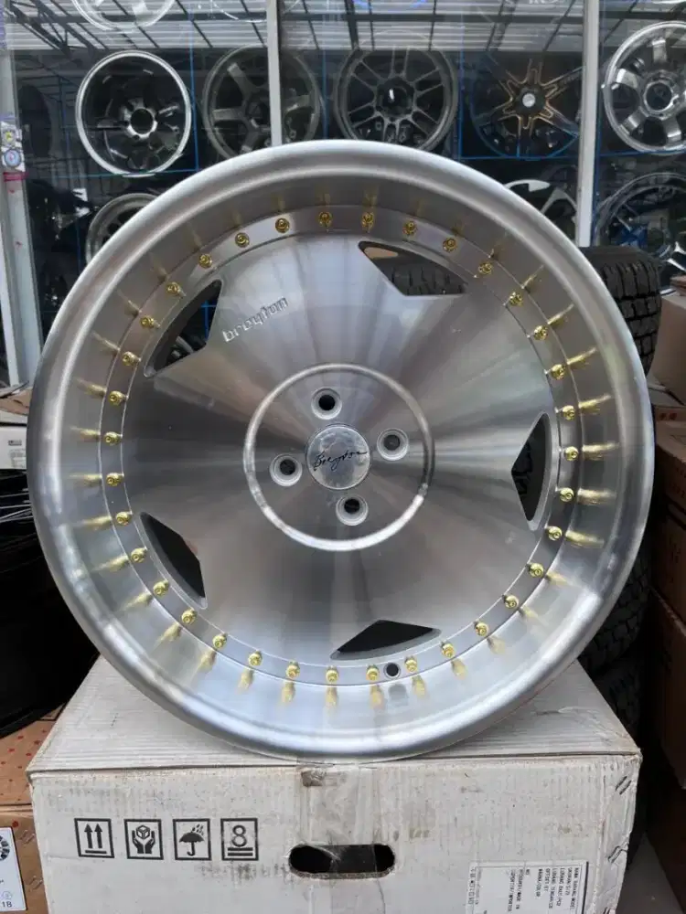 Velg breyton ring 18x8,5-9,5 pcd 4x100 ET 40-30 raize rocky altis
