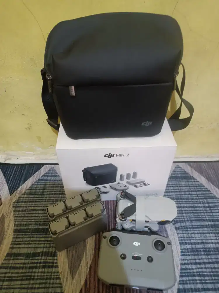 Dji Mini 2 Fly More Combo dengan 6 baterai