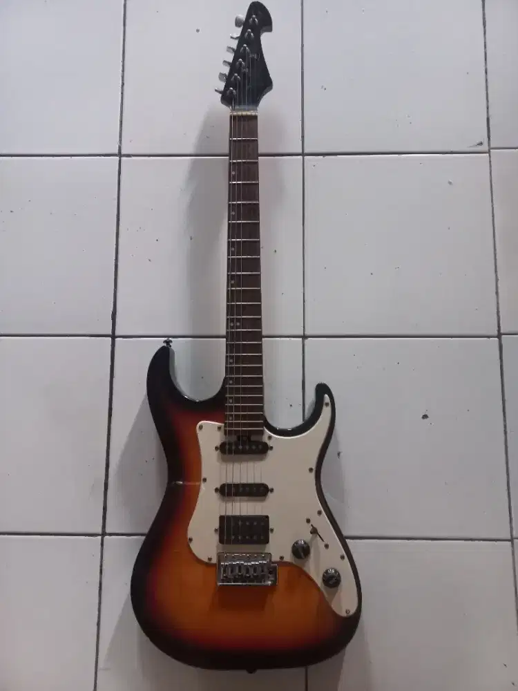 Gitar merk bucklay by washburn model strato HSS asli original MIC