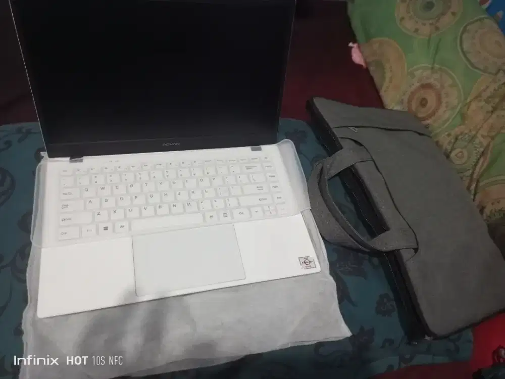 Jual laptop ADVAN