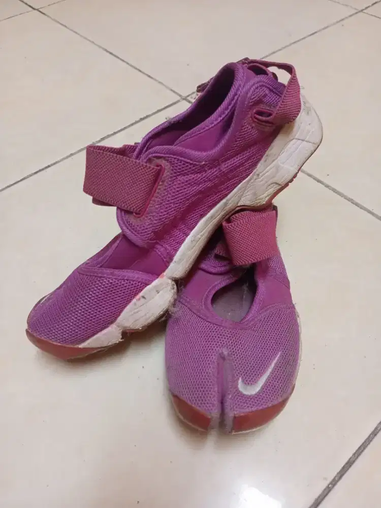 SEPATU NINJA MERK NIKE