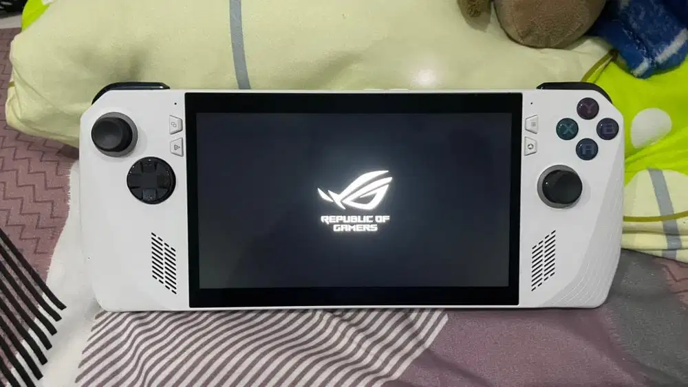 ASUS ROG ALLY Z1 EXTREME
