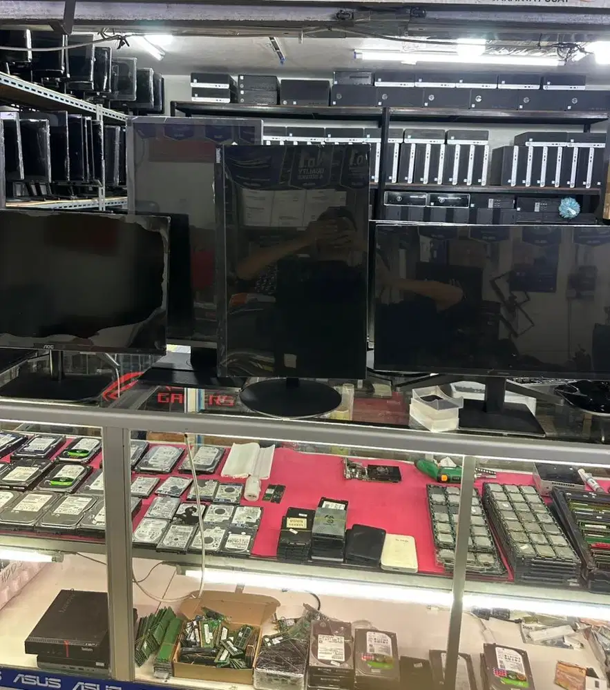 menerima jual beli komputer dan sparpart komputer satuan dan borongan