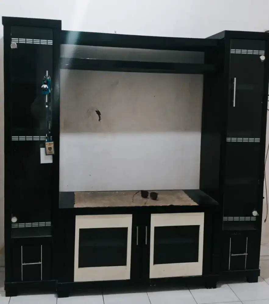 DIJUAL BUFET TV
