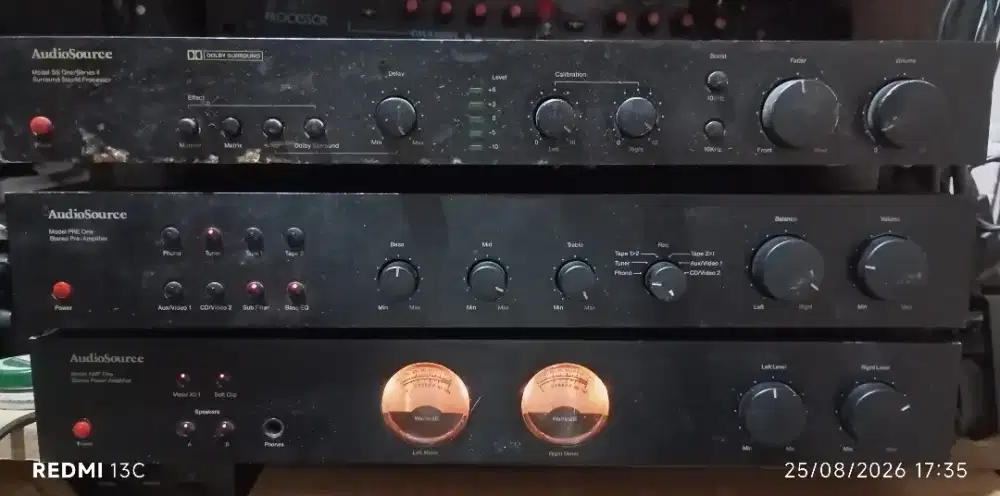 Amplifier preamp audiosource