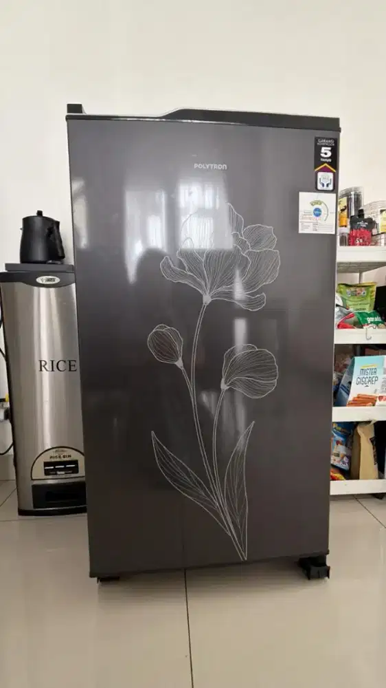 Kulkas polytron 1 pintu mini fridge 1.4