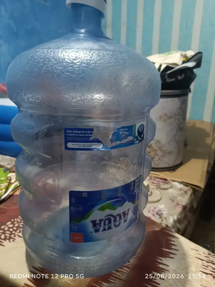 Galon Aqua kosong