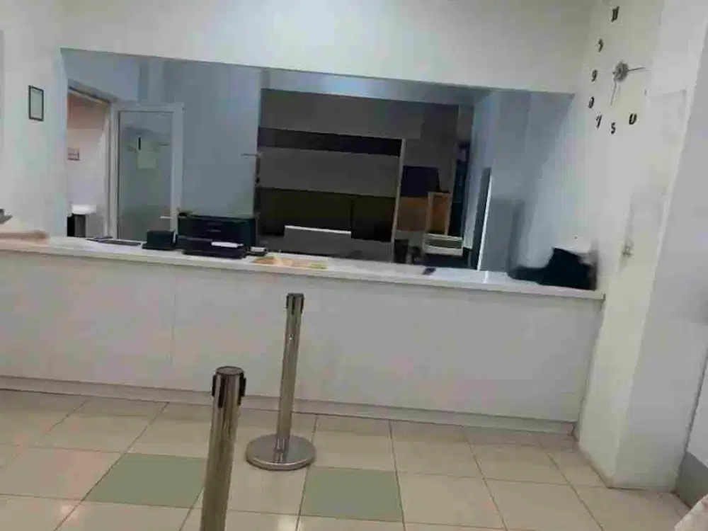 Sewa Ruko 2 lantai komersil Ciputat  ( bagus cocok utk F & B Tangerang selatan