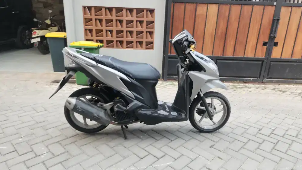 VARIO 125 KZR OLD 2012 SS LENGKAP