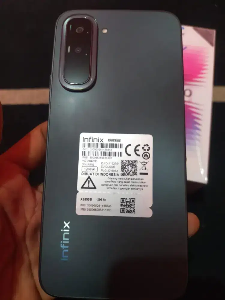 Infinix Hot 70 Ram 8/128 Black