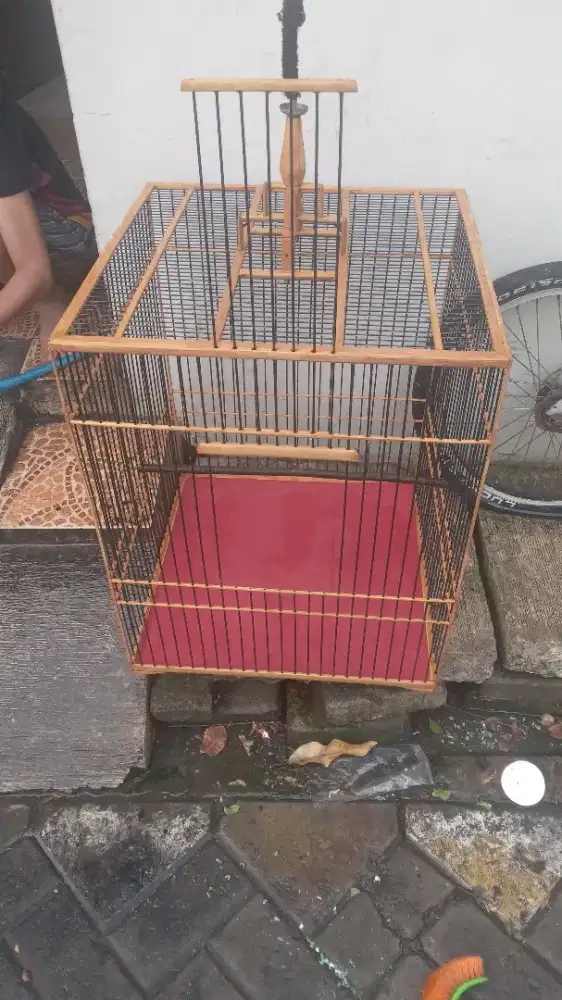 Kandang Burung Kotak Jeruji Fiber