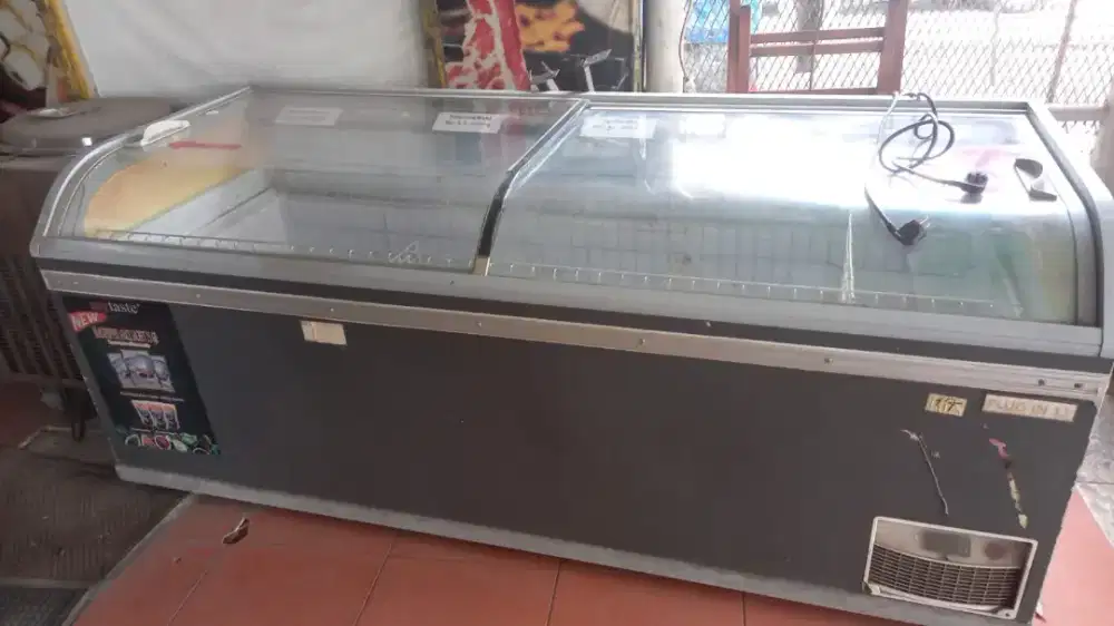 Frezeer box bekas