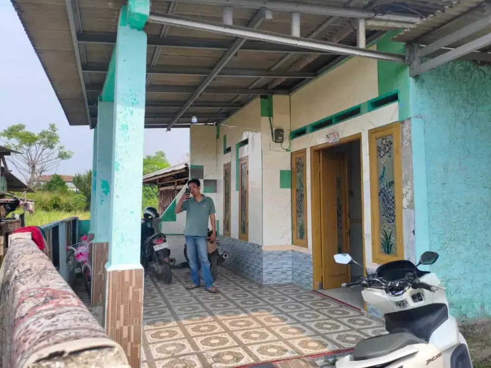 Disewakan rumah di babakan asem