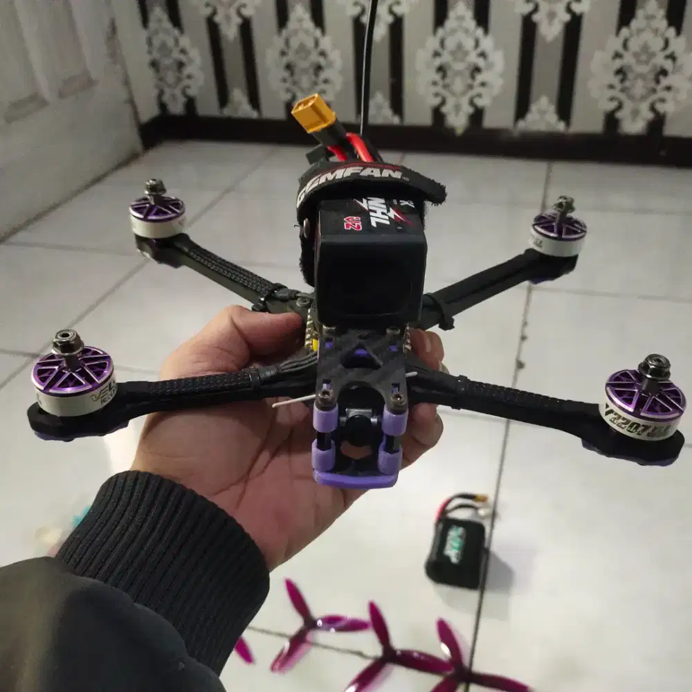 FPV DRONE 5 INCH ANALOG – FULL RTF