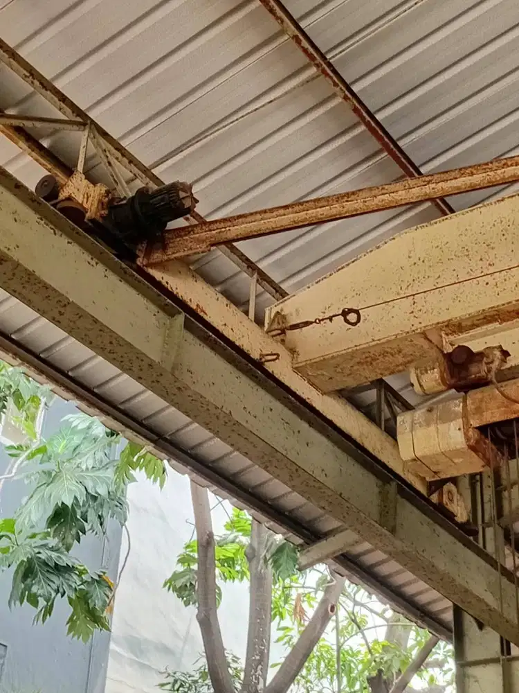 DIJUAL CRANE GIRDER, merk Yale