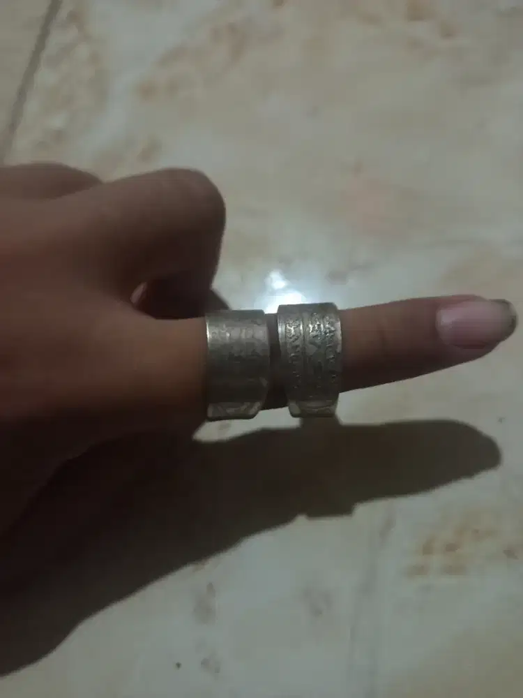 Dua Cincin Rajah Wafaq Motif Berbeda