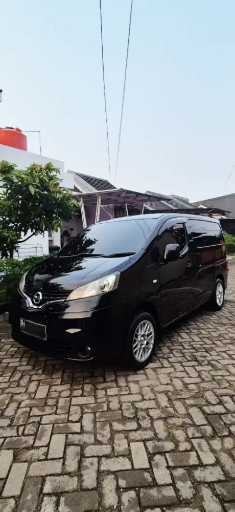EVALIA XV MT 2012