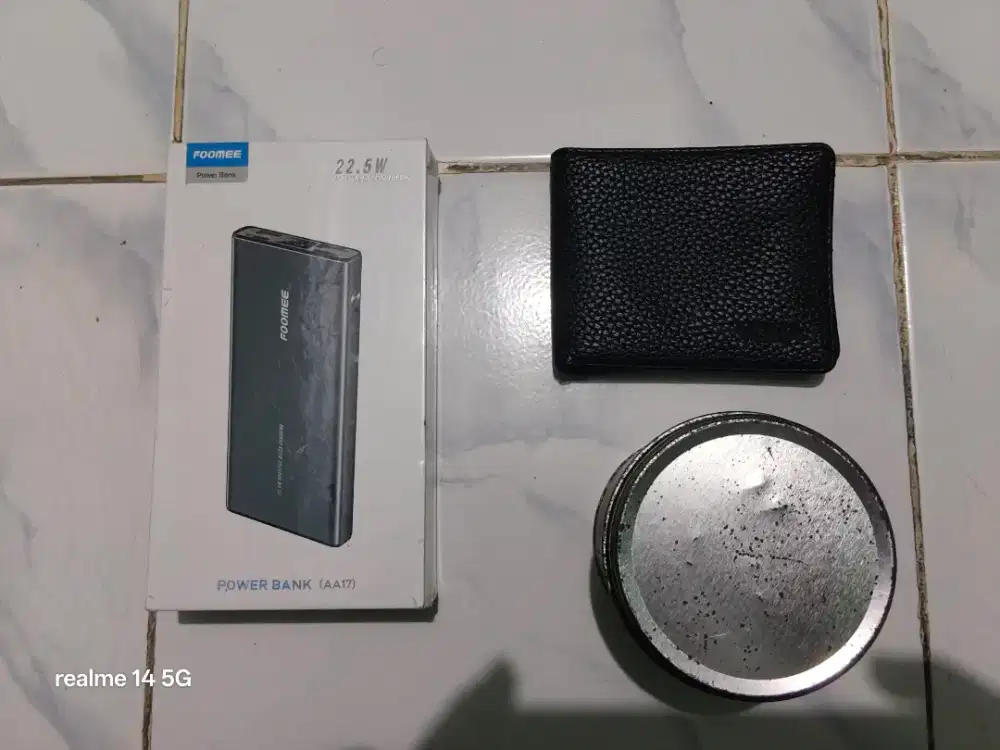 Dijual powerbank, dompet dan gesper pria
