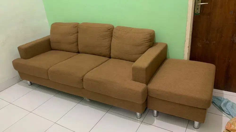 Sofa informa preloved baru dipake sebulan