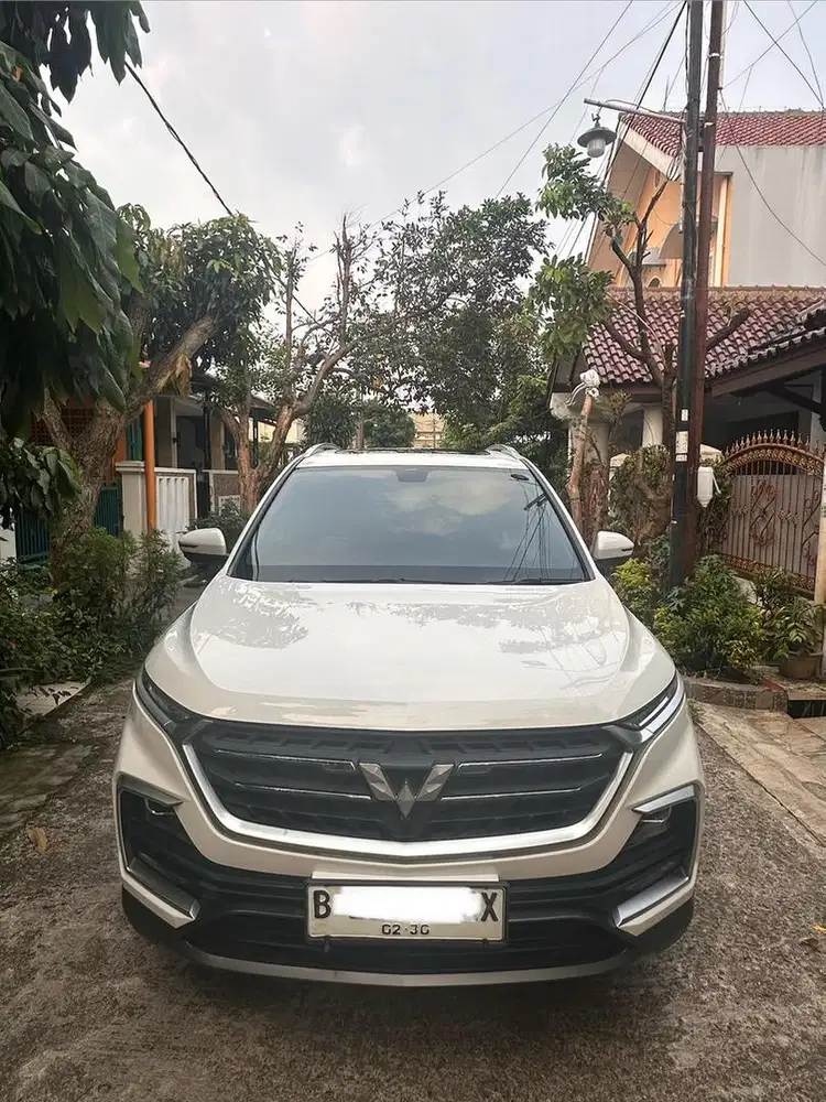 WULING ALMAZ 2022 AKHIR AT PUTIH — TERAWAT, SIAP PAKAI!