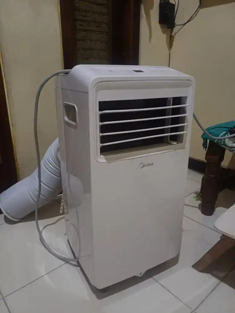 AC Portable Midea 0,5 1/2 PK MPHA-05CRN7 – Like New / Mulus