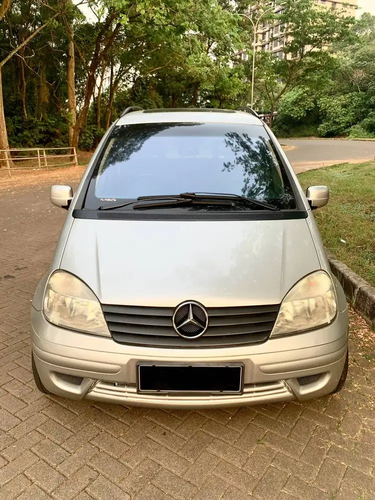Mercedes Benz Vaneo 2003 silver bu mercy vaneo mvp low km 2002/2004