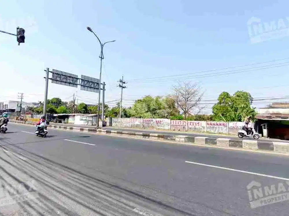 Lahan Komersial Super Strategis Depan Hotel Solaris Karanglo Cocok Resto/Gudang Transit/Pool Bus Cuma 3 Menit Dari Tol Singosari