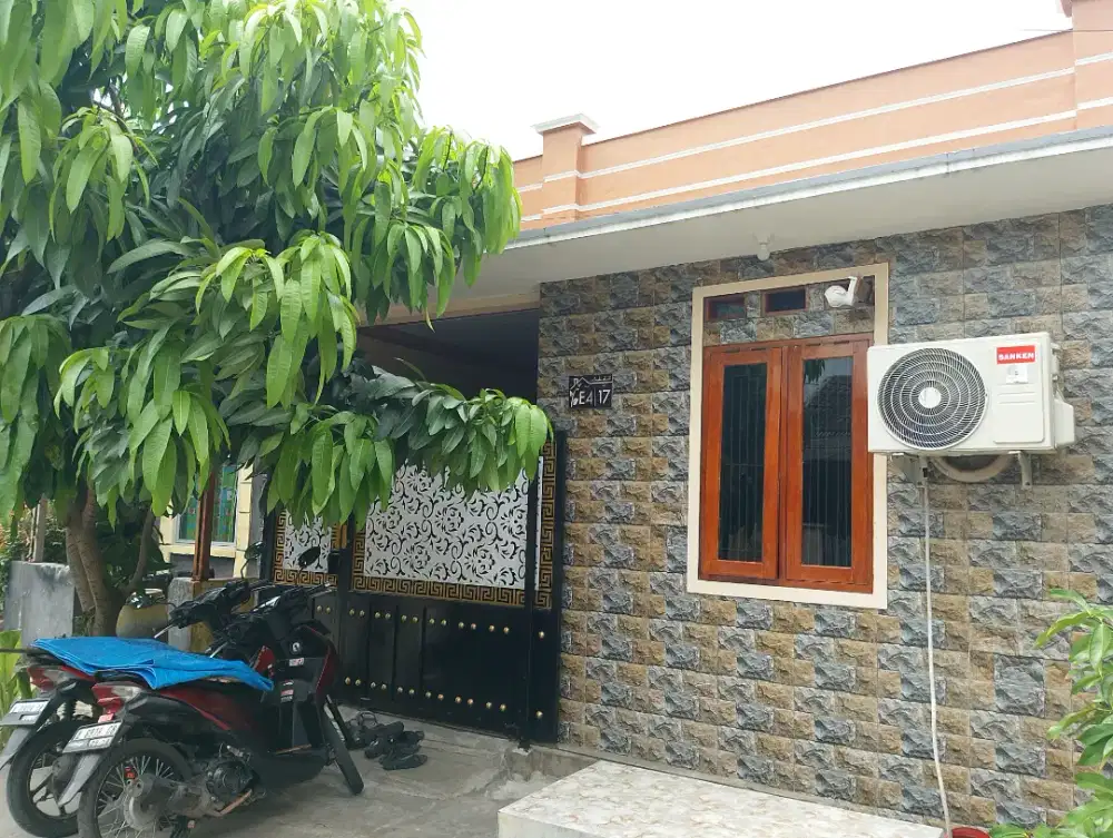 Di jual murah rumah strategis di lokasi BIP