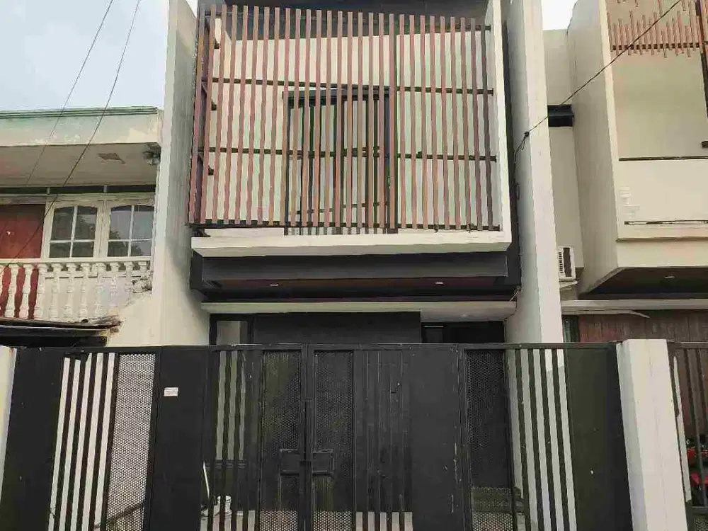 Rumah Siap huni 2 lantai di Perumahan Pondok Nirwana Rungkut Surabaya