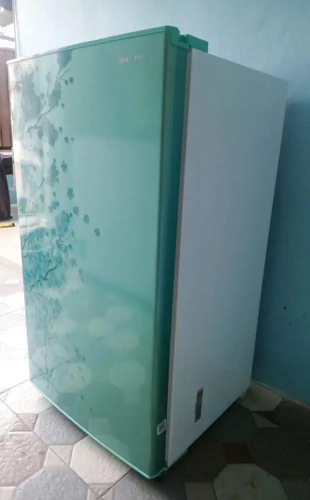 Kulkas sharp 1 pintu