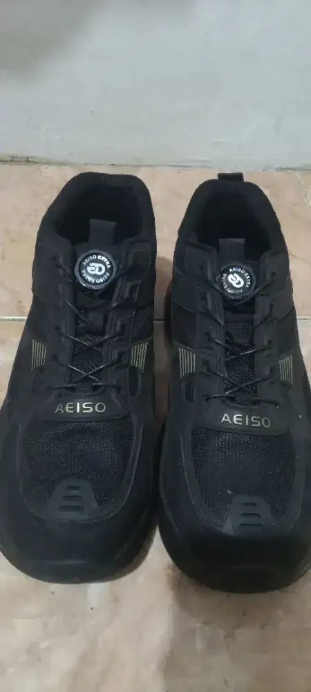 Sepatu Pria merk AISO