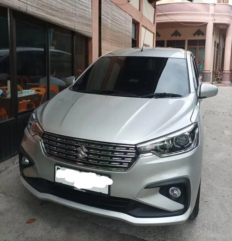 Dijual Mobil Ertiga Manual