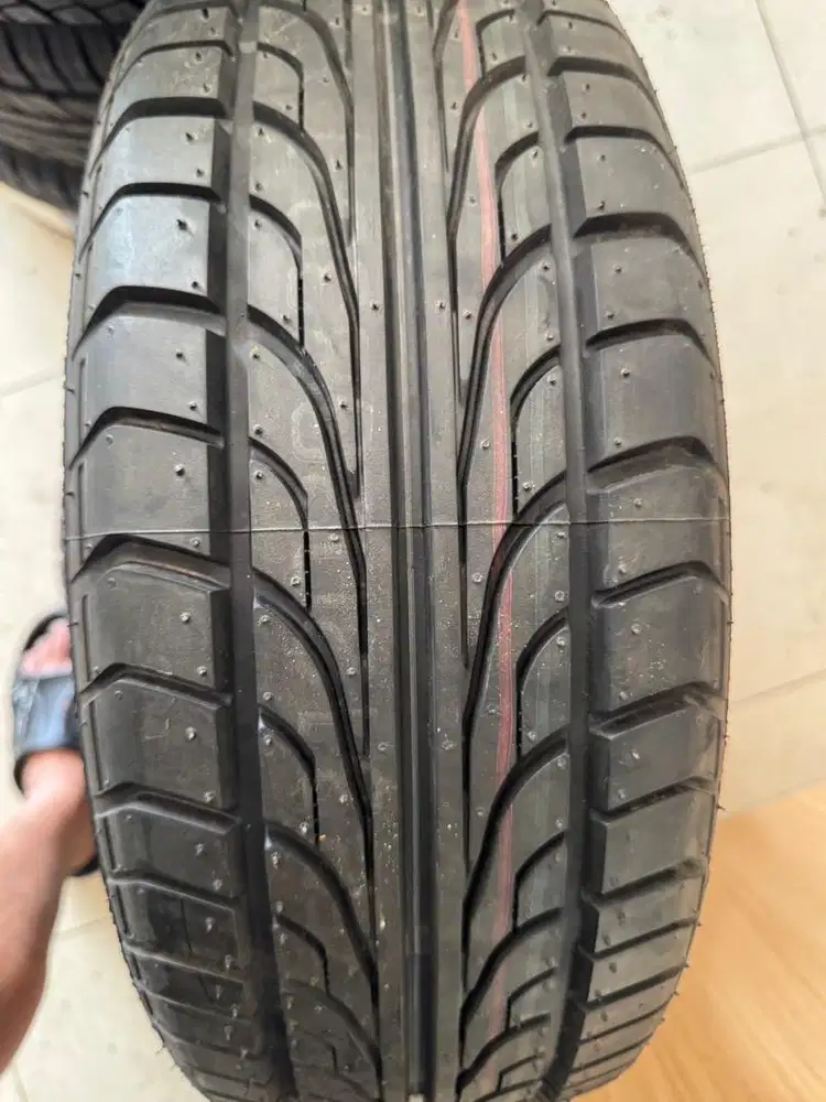Ban mobil baru ukuran 205/60 R15