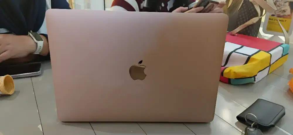 MacBook Air 13 inci