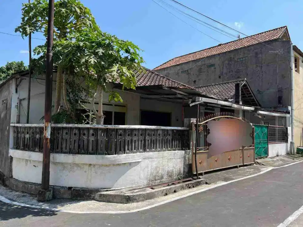 Rumah Murah Luas Strategis di Selatan Pasar Kleco