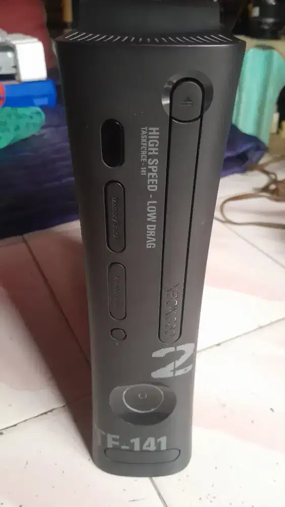 XBOX 360 Limeted Edition Call of Duty Task Force 141