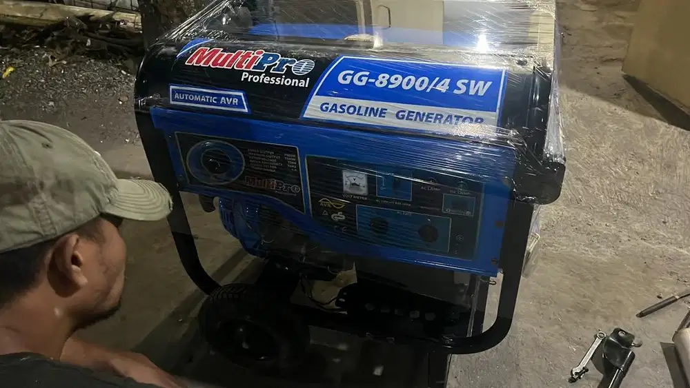 Dijuak genset 8900 multipro 7500 watt seperti baru
