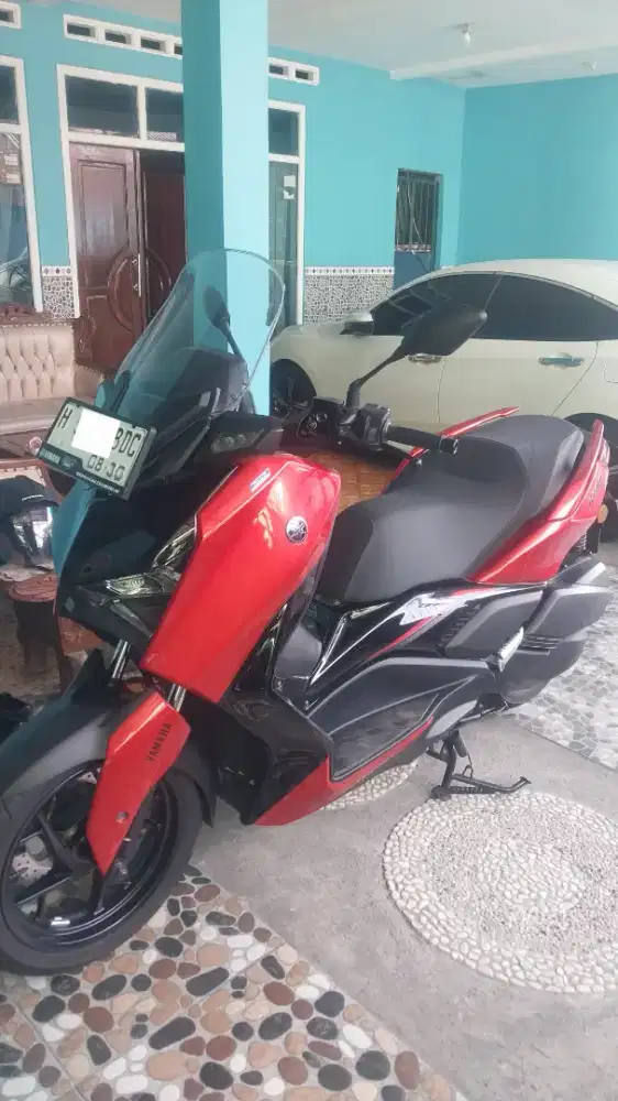 Xmax 250 Connected 2025 seperti baru