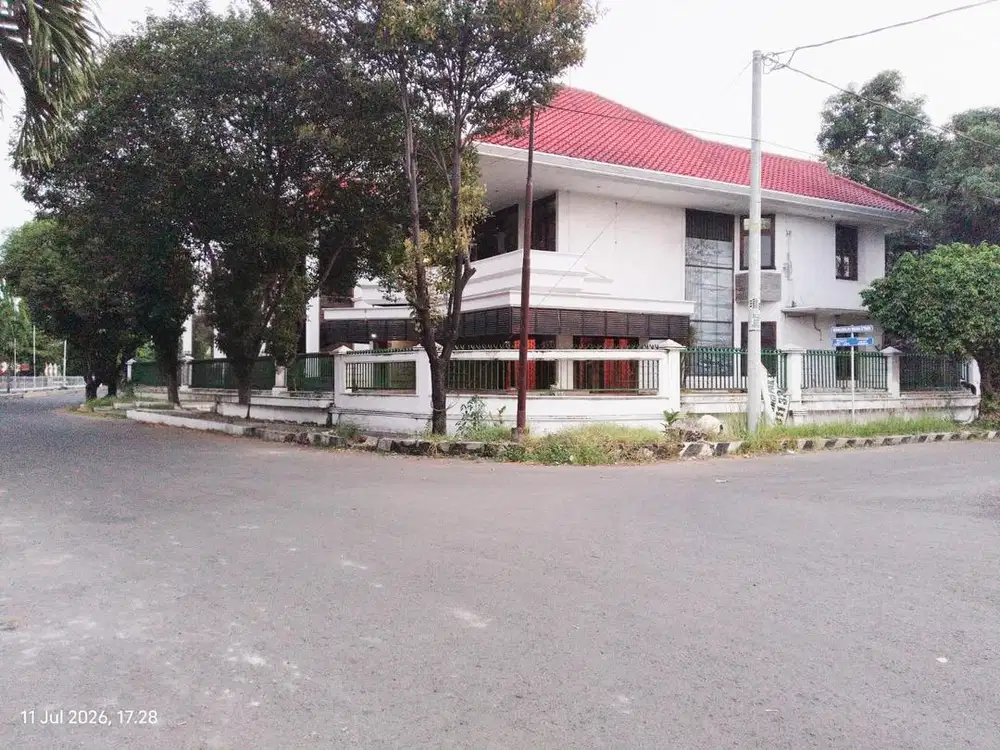 DIJUAL RUMAH MEWAH MARGOREJO INDAH SUPER LUAS MARGOREJO INDAH!