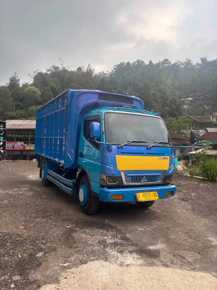 Jual truk 2019 FE74 HD