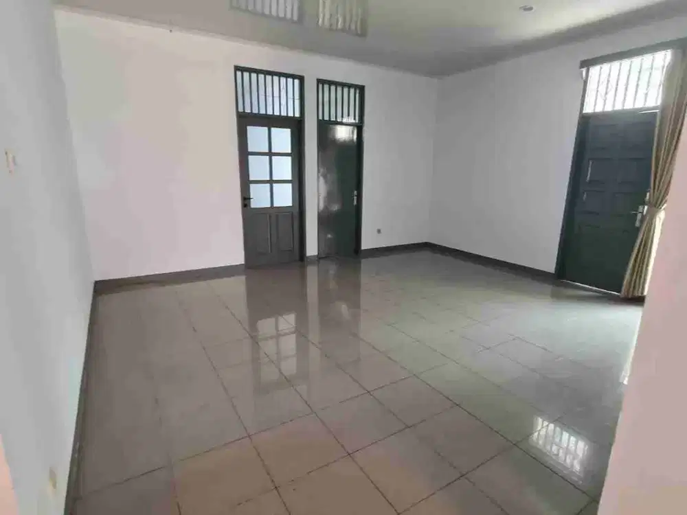 Disewakan Rumah di Kemang Pratama 1 Bekasi Kota