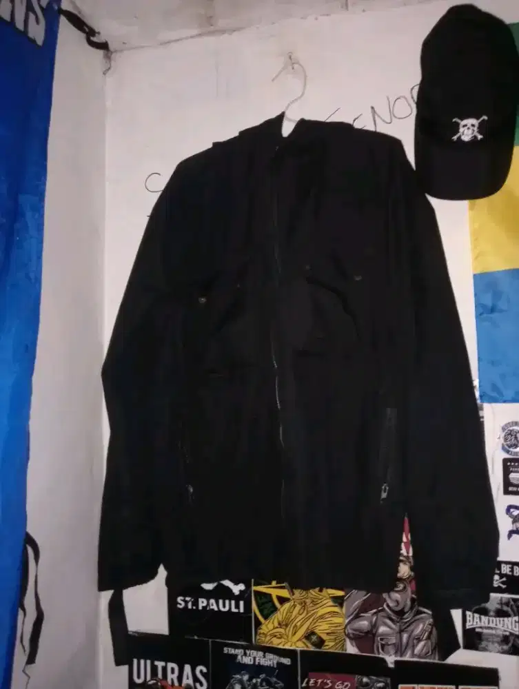 Jaket troublemaker size L