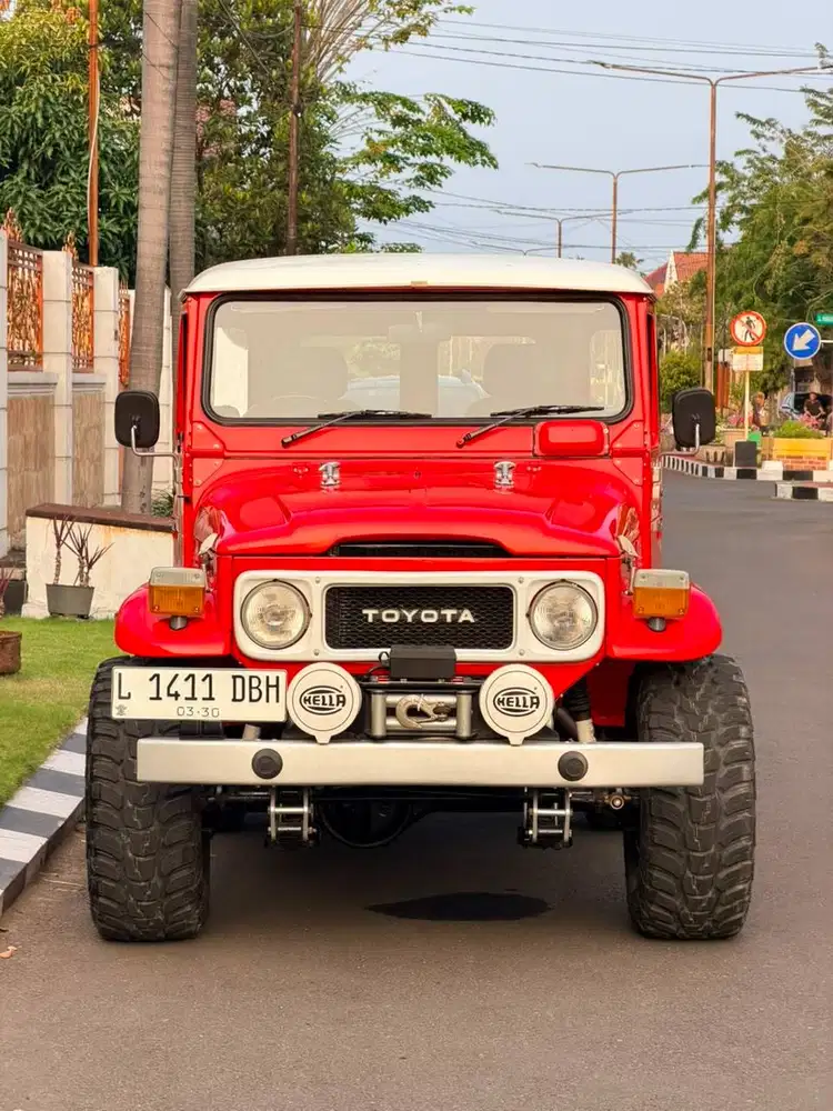 Toyota Land Cruiser Hardtop FJ40 1981 red merah lc hardtop 1980/1982