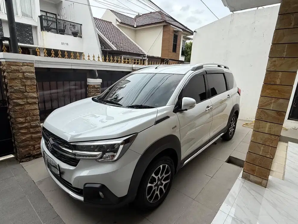 Dijual XL Putih
