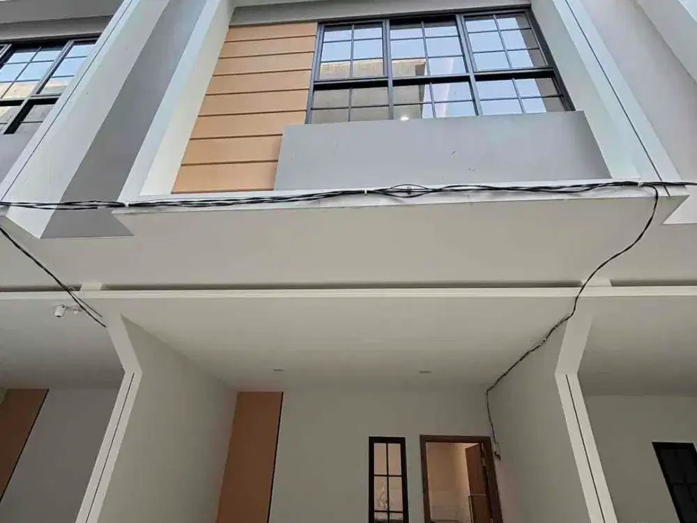 Dijual Rumah baru 3 lt di Townhouse Duri Kepa Brand New 4,5 x 9 m2 Shm hadap Timur, ada 3 kt 3 km, siap huni!! Carport 1 mobil, Ayo survey & nego yuk!!