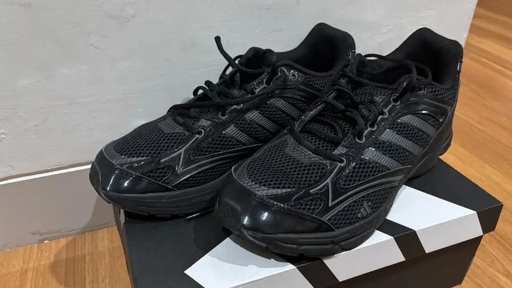 Adidas Spiritain 2000