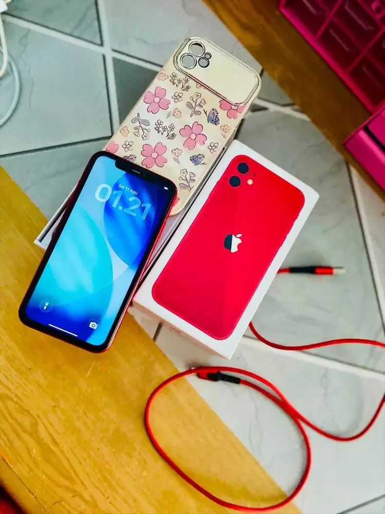 Iphone 11 64gb Red dipake sehari2